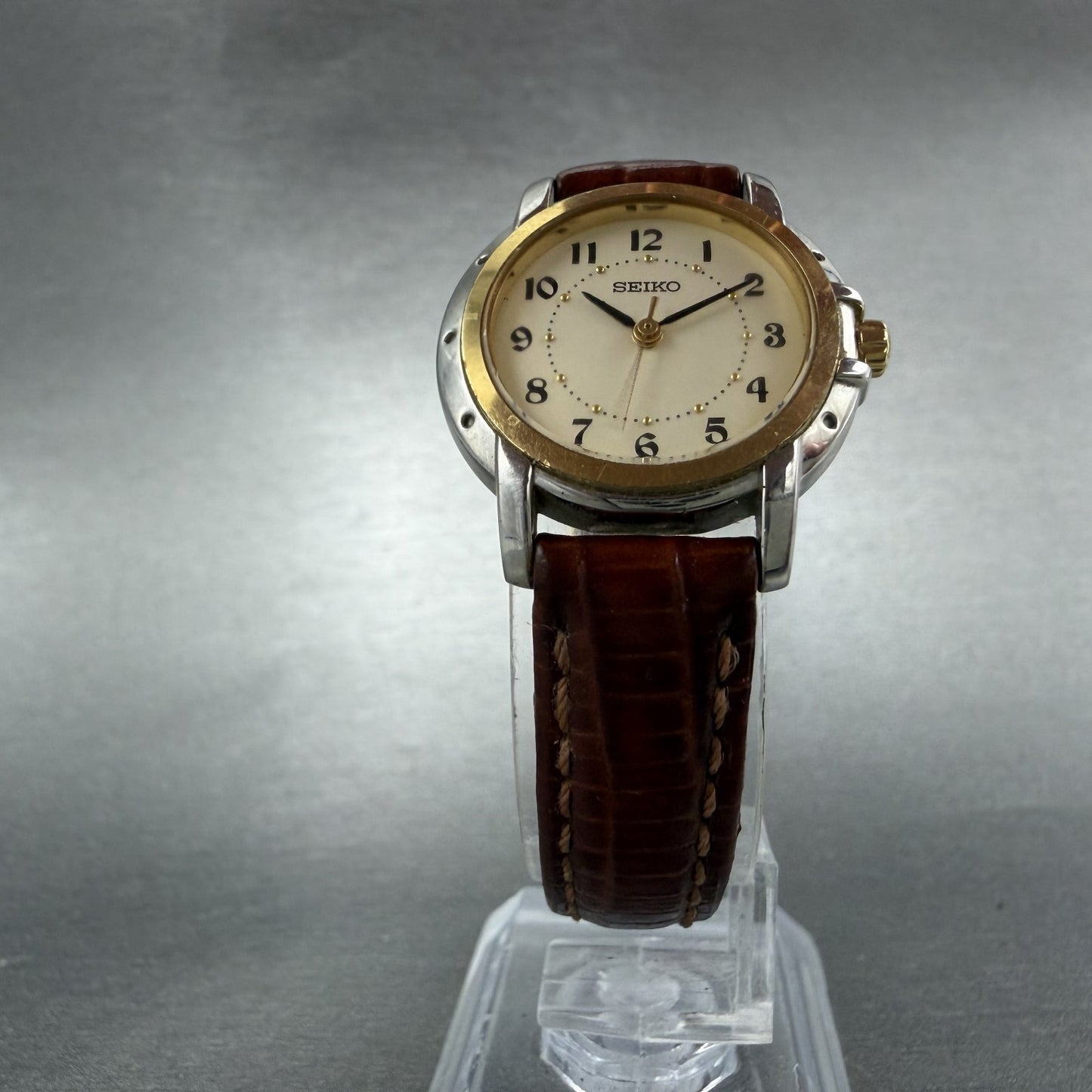 Seiko Watch Women 25mm Silver Dial Two Tone Round 1n01-0j09 New Battery5