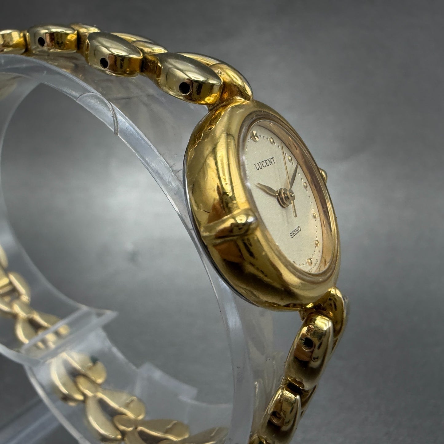 Seiko Lucent Watch Women 20mm Champagne Dial Gold Tone Round 4N21-0480 New Batt3