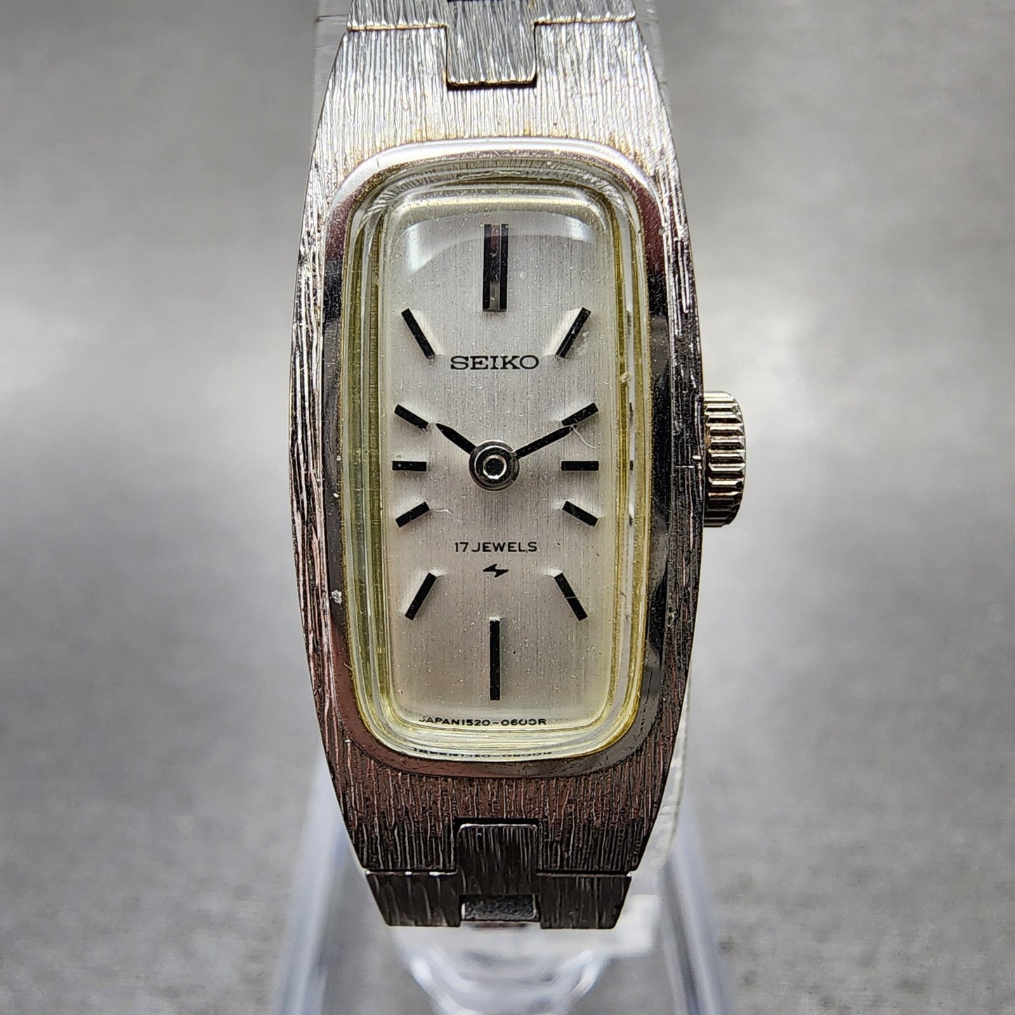 Seiko Tank Watch Women 14mm White Dial White Gold Plated Manual Wind Runs VTG0