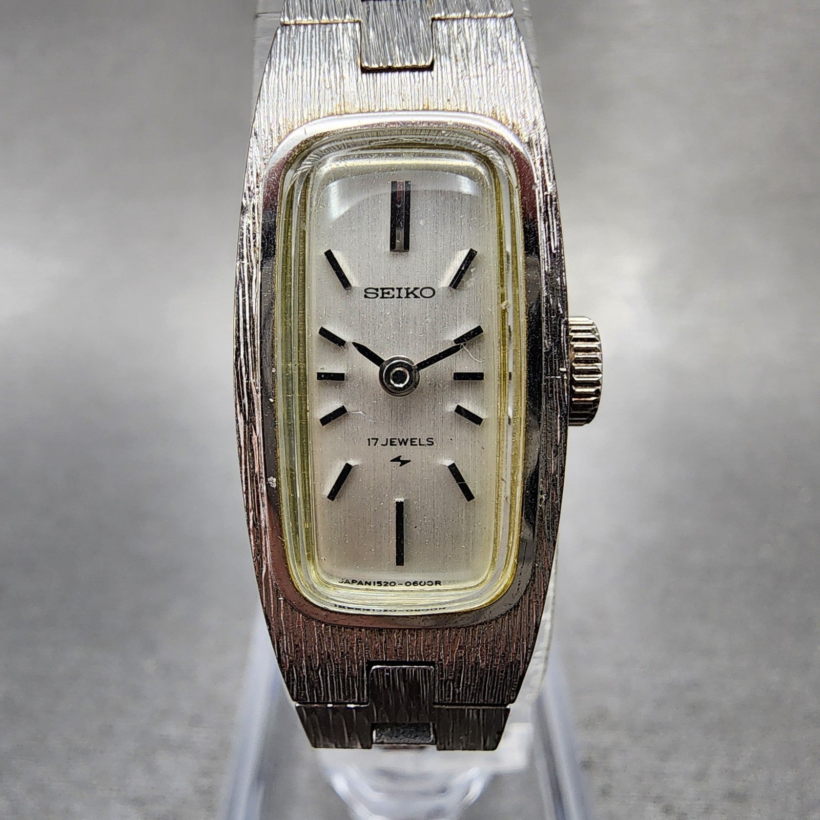 Seiko Tank Watch Women 14mm White Dial White Gold Plated Manual Wind Runs VTG0