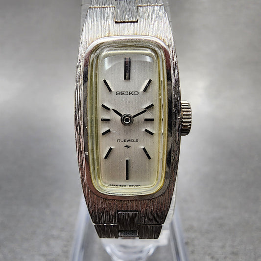 Seiko Tank Watch Women 14mm White Dial White Gold Plated Manual Wind Runs VTG0