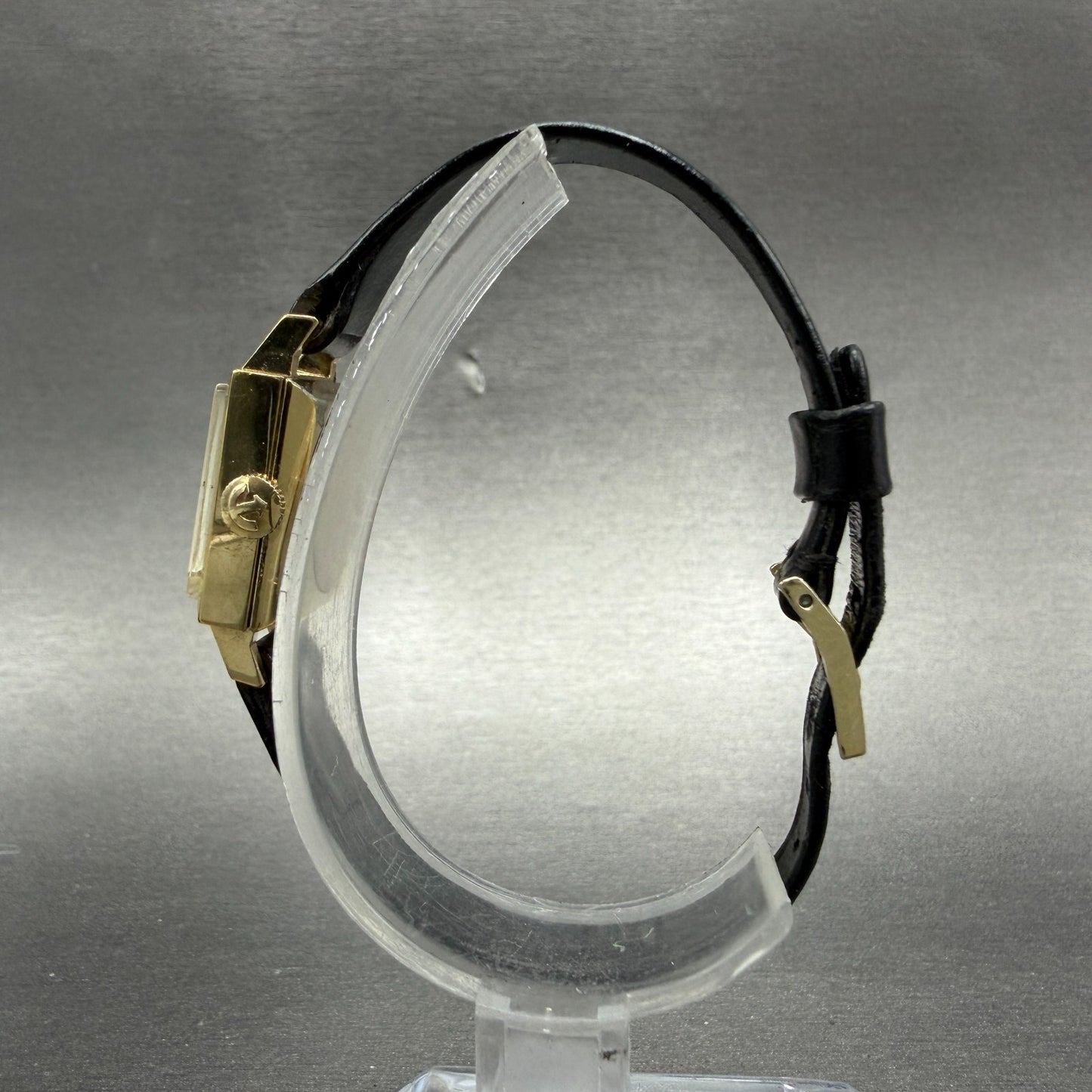 Rado Watch Women 15mm Champange Dial Gold Tone Rectangle Manual Wind Runs 53446