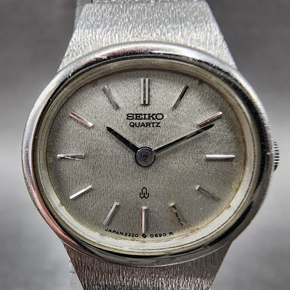 Seiko Watch Women 20mm Silver Dial Silver Tone Oval 23205430 New Battery VTG1