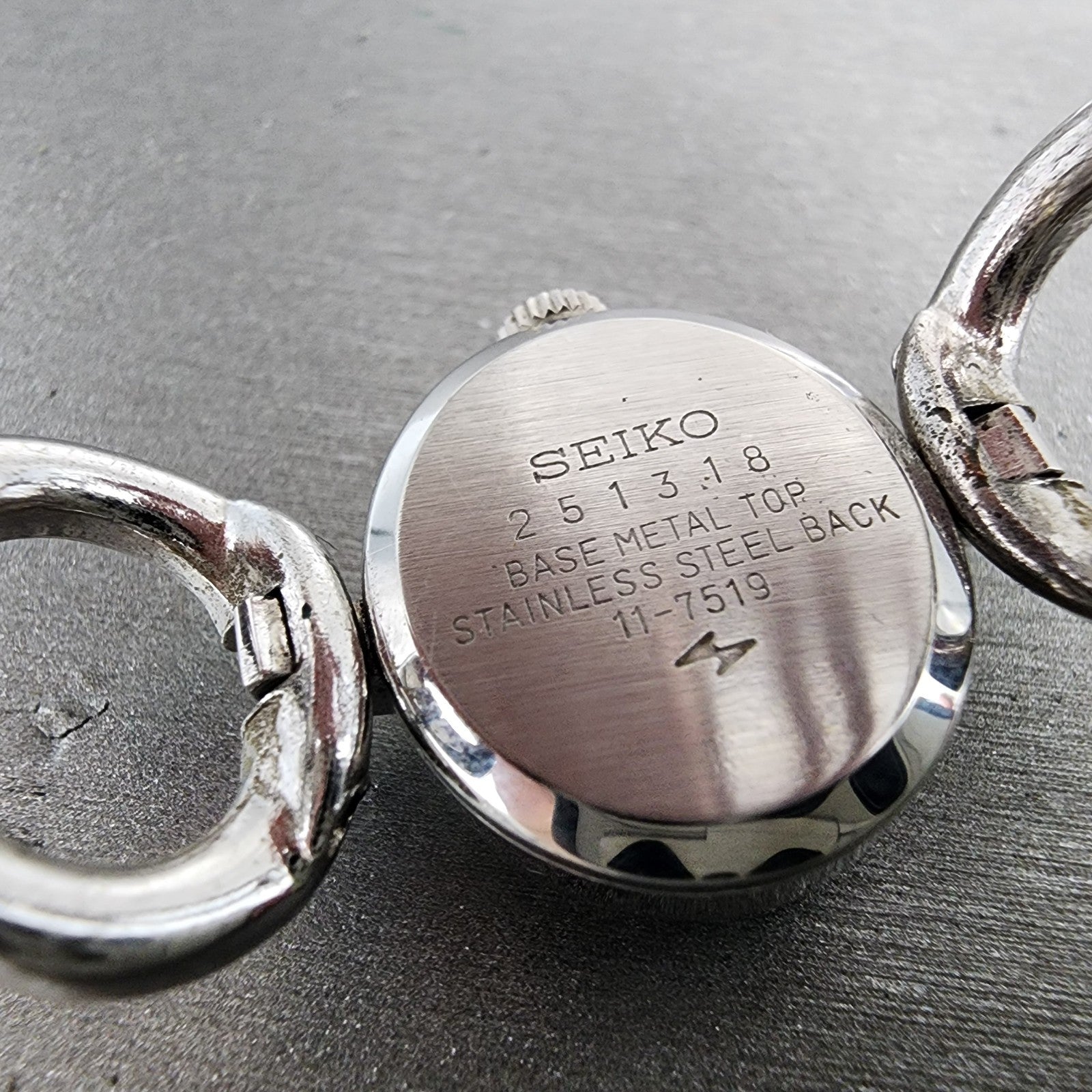 Seiko Watch Women 20mm Blue Dial Silver Tone Oval Manual Wind 117519 Runs9