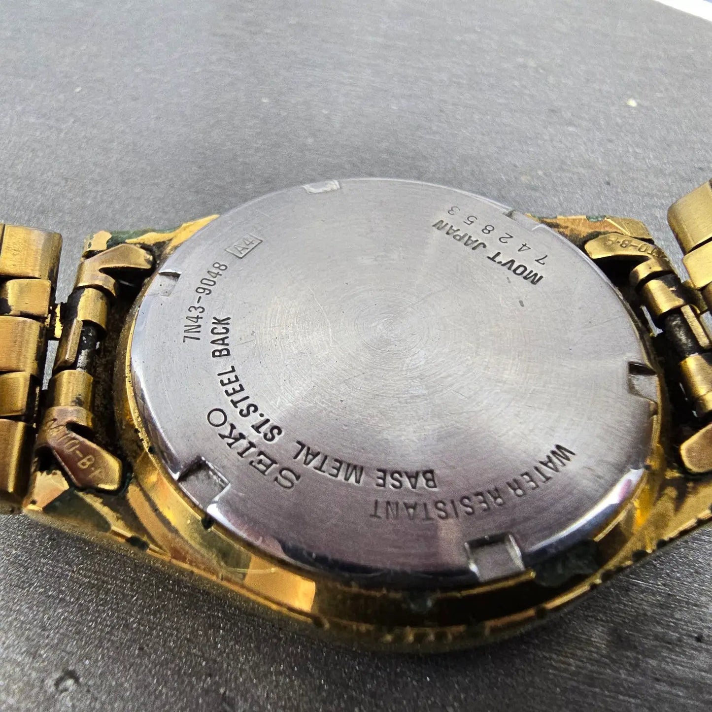Seiko 7N43-9048 Watch Case & Bracelet Gold Tone Round 37mm W/Crystal Vintage9