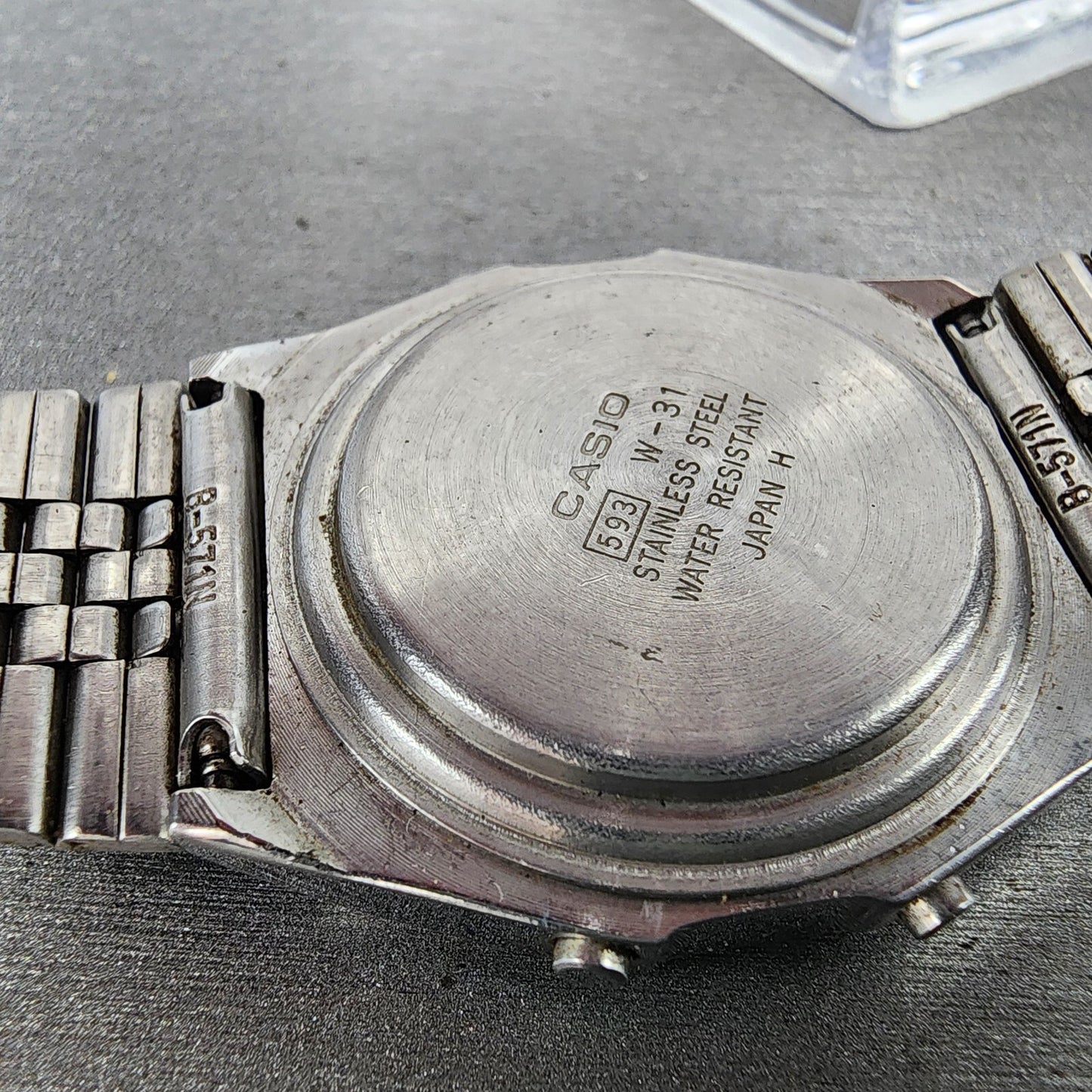 Casio W31 Watch Men 33mm LCD Silver Tone Alarm Chrono New Battery Vintage9