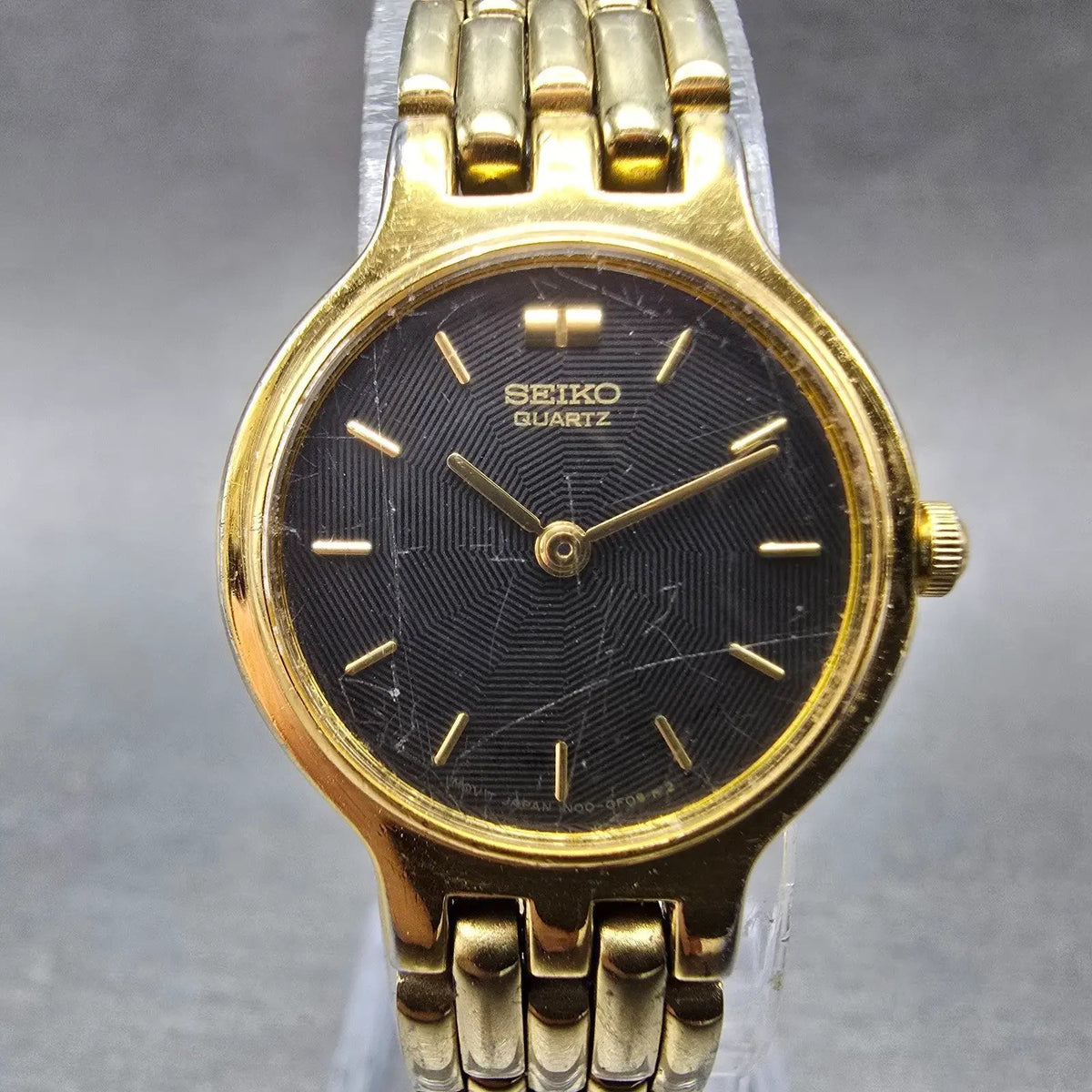 Seiko Watch Women 22mm Black Dial Gold Round 1N00-0A99 New Battery VTG JP0