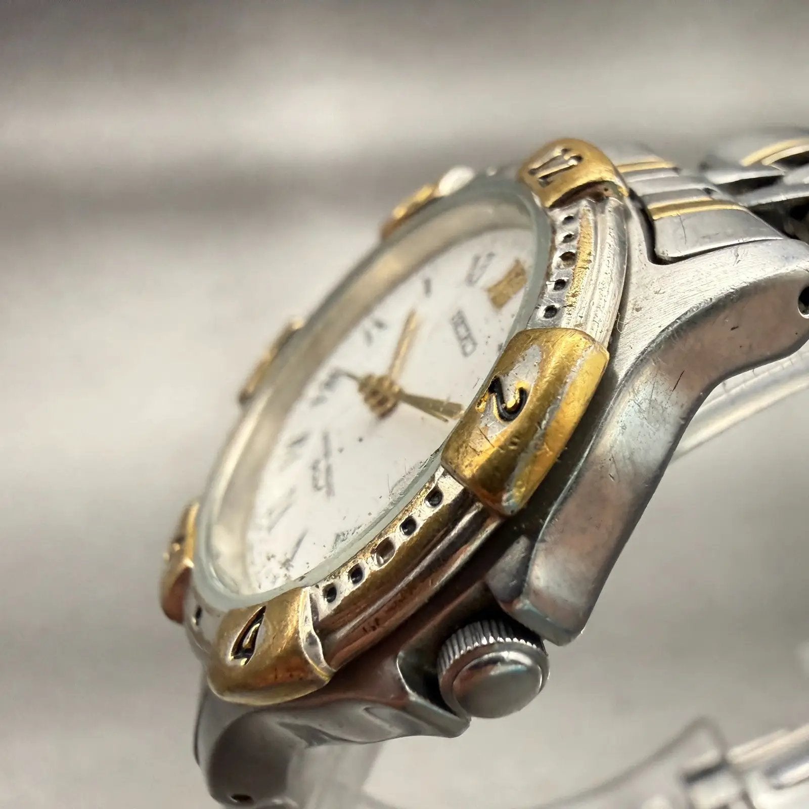 Seiko Watch Women 27mm White Dial Two Tone Date Round 7N82-0610 New Battery VTG2