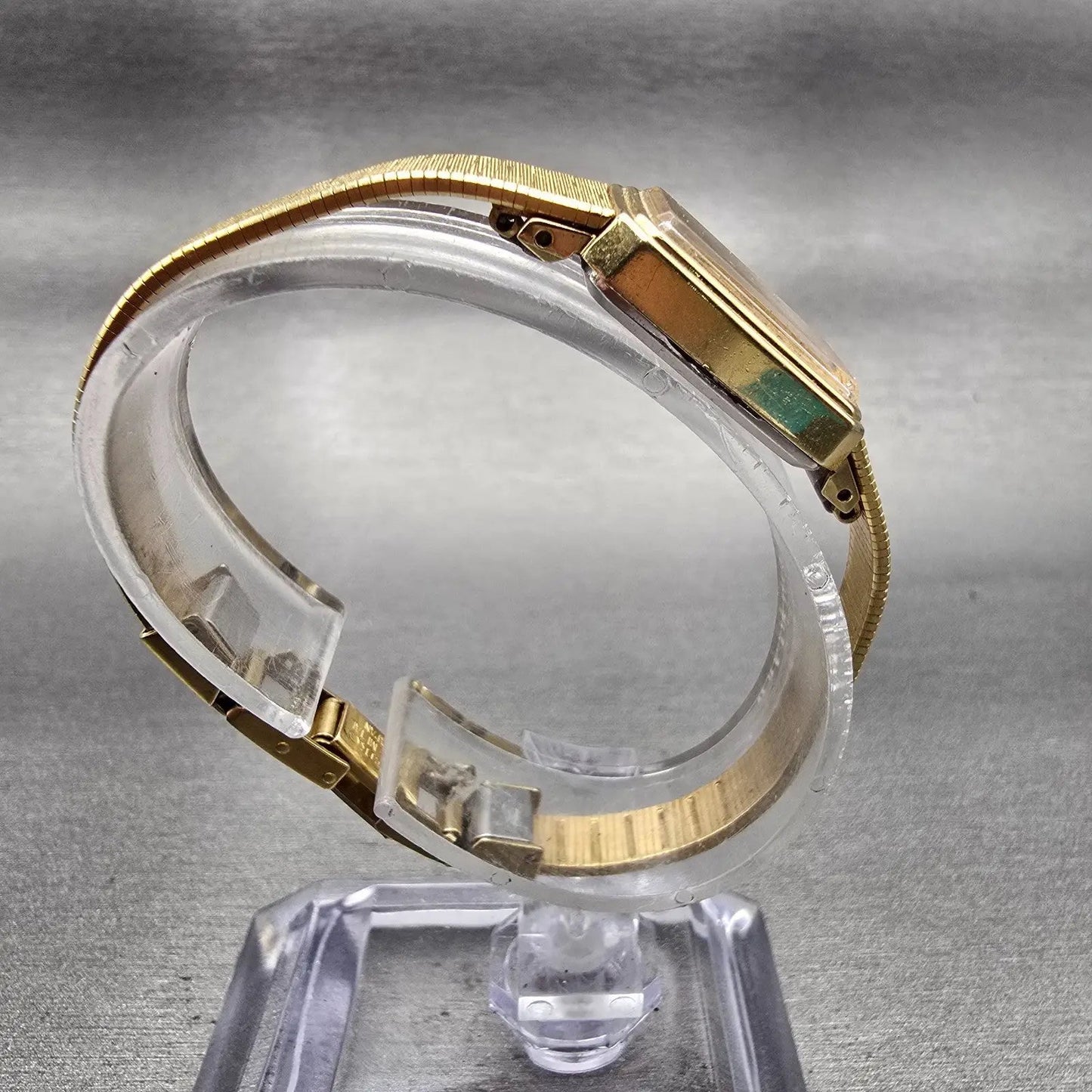 Seiko Watch Women 13mm Gold Dial Gold Tone Rectangle 1320-5770 New Battery VTG8