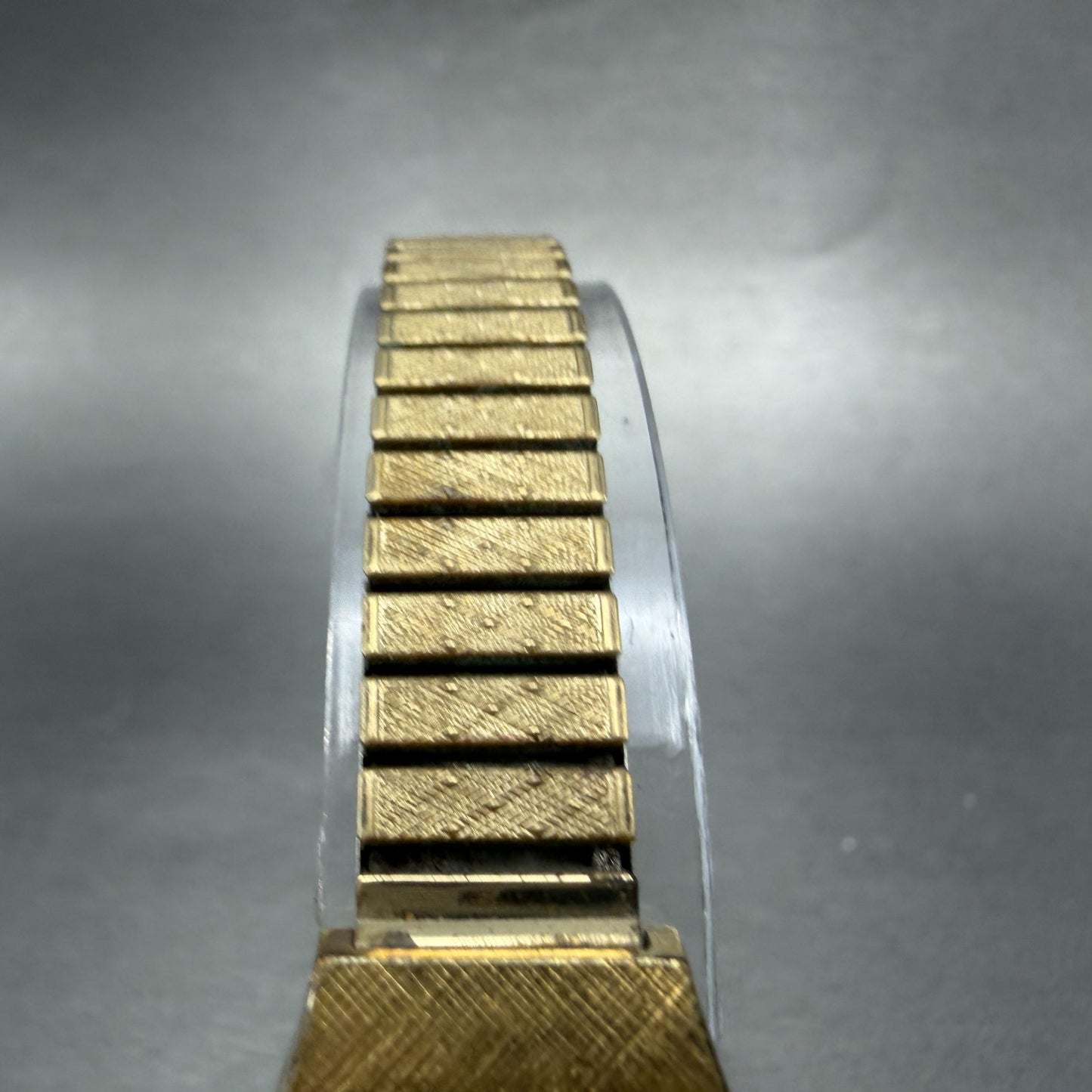 Citizen CQ Watch Women 18mm Champagne Dial Gold Tone Rectangle New Battery4
