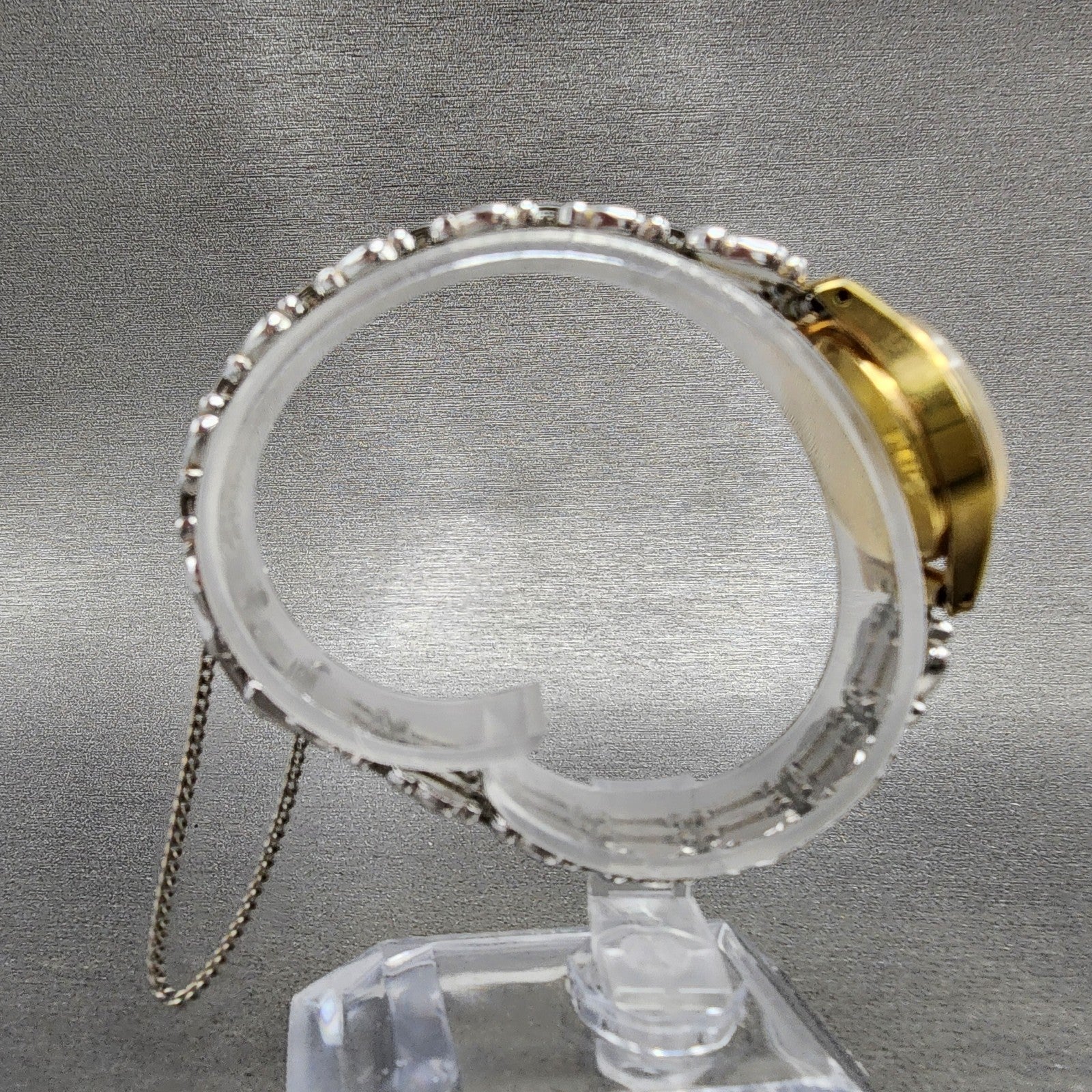 Citizen Claire Watch Women 22mm White Dial Gold Tone Manual Wind Runs VTG8
