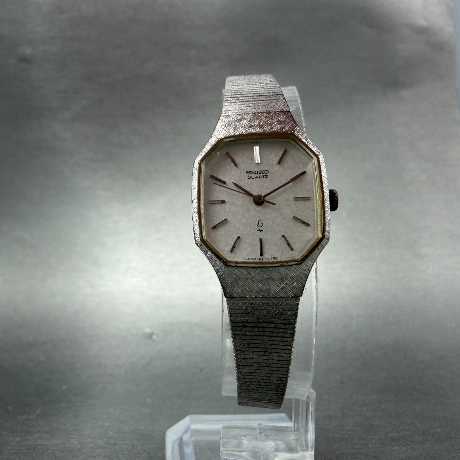 Seiko Watch Women 21mm Silver Dial Silver Tone Octagon 2621-5100 New Battery5
