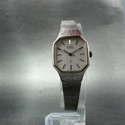 Seiko Watch Women 21mm Silver Dial Silver Tone Octagon 2621-5100 New Battery5