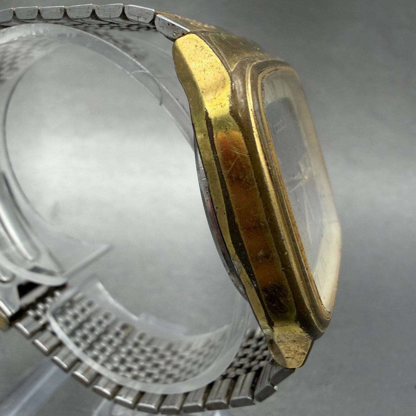 CITIZEC CQ Crystron Watch Men 35mm Brown Dial Gold Tone Daydate 4-731310 PARTS4