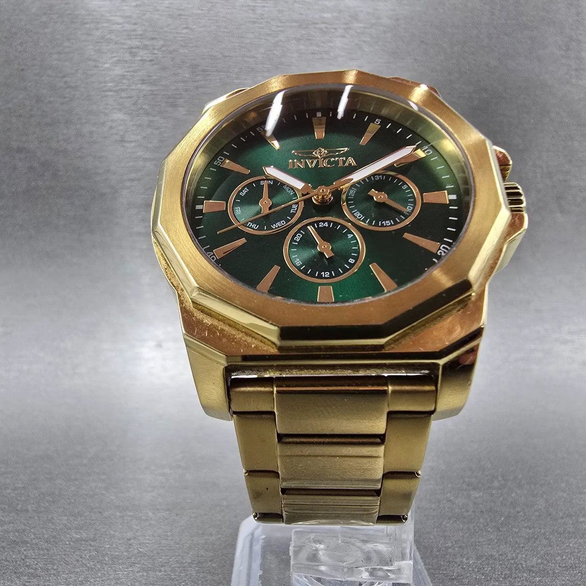 Invicta Speedway Watch Men 42mm Green Dial Gold Daydate Round 46856 New battery5