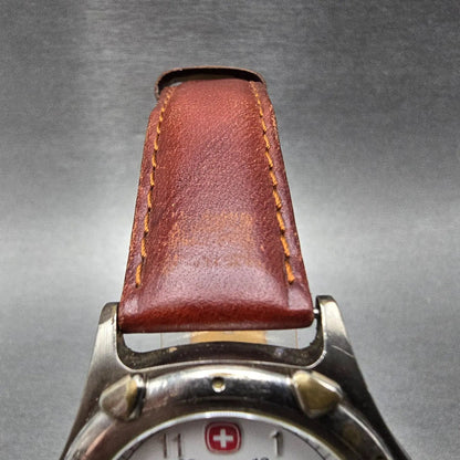 Wenger SAK Designs Watch Men 36mm White Dial Silver Tone Date Round PARTS5