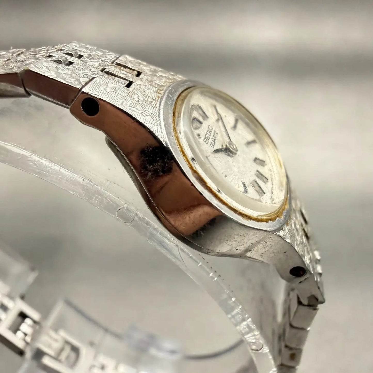 Seiko Watch Women 17mm Silver Dial Silver Tone Oval 1400-7389 New Battery VTG3