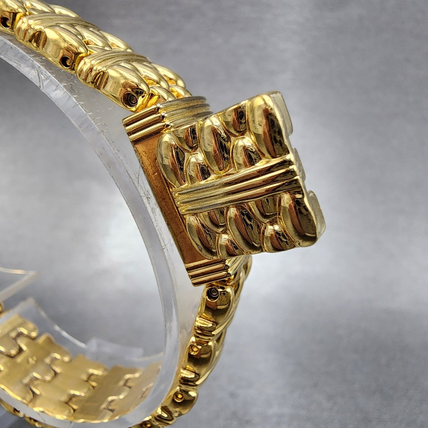 Citizen Elegance Tank Watch Women 15mm MOP Dial Gold Tone Hide Away New Batt B123