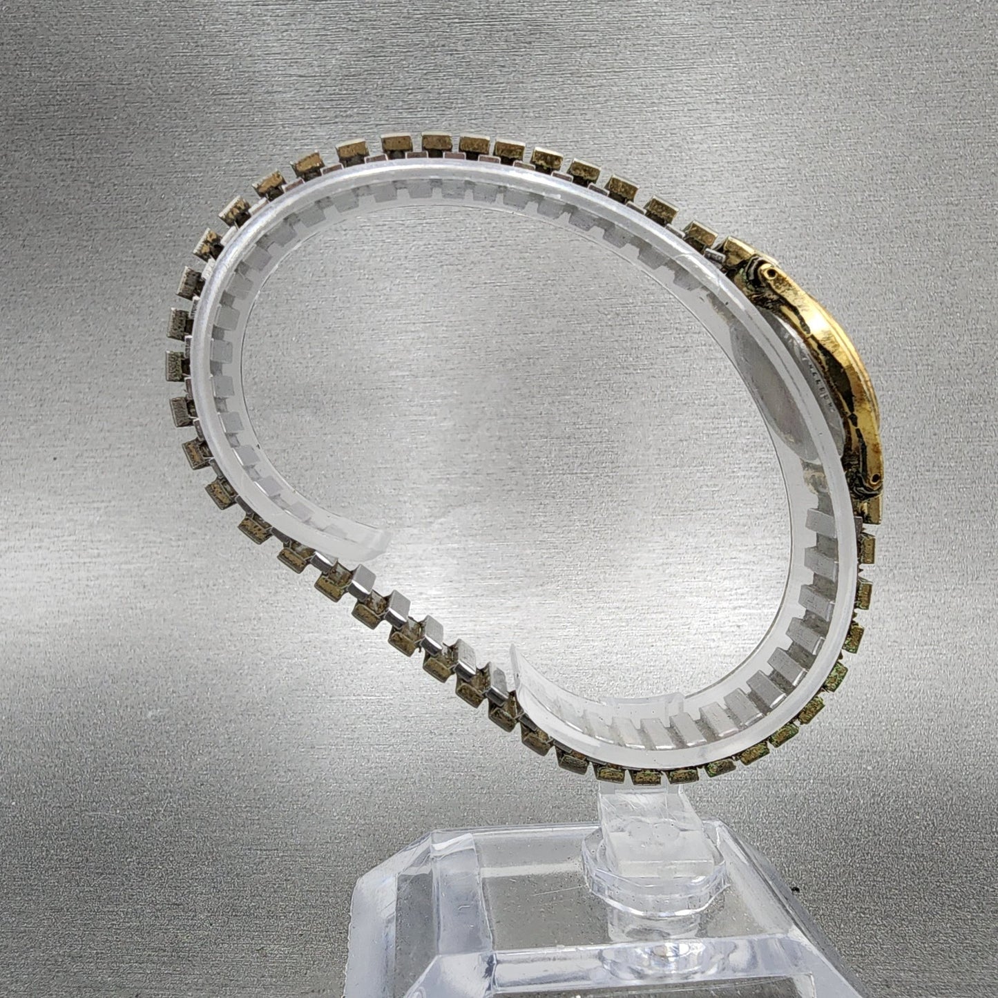 Seiko Watch Women 20mm Champagne Dial Gold Tone Round 20210029 New Battery8