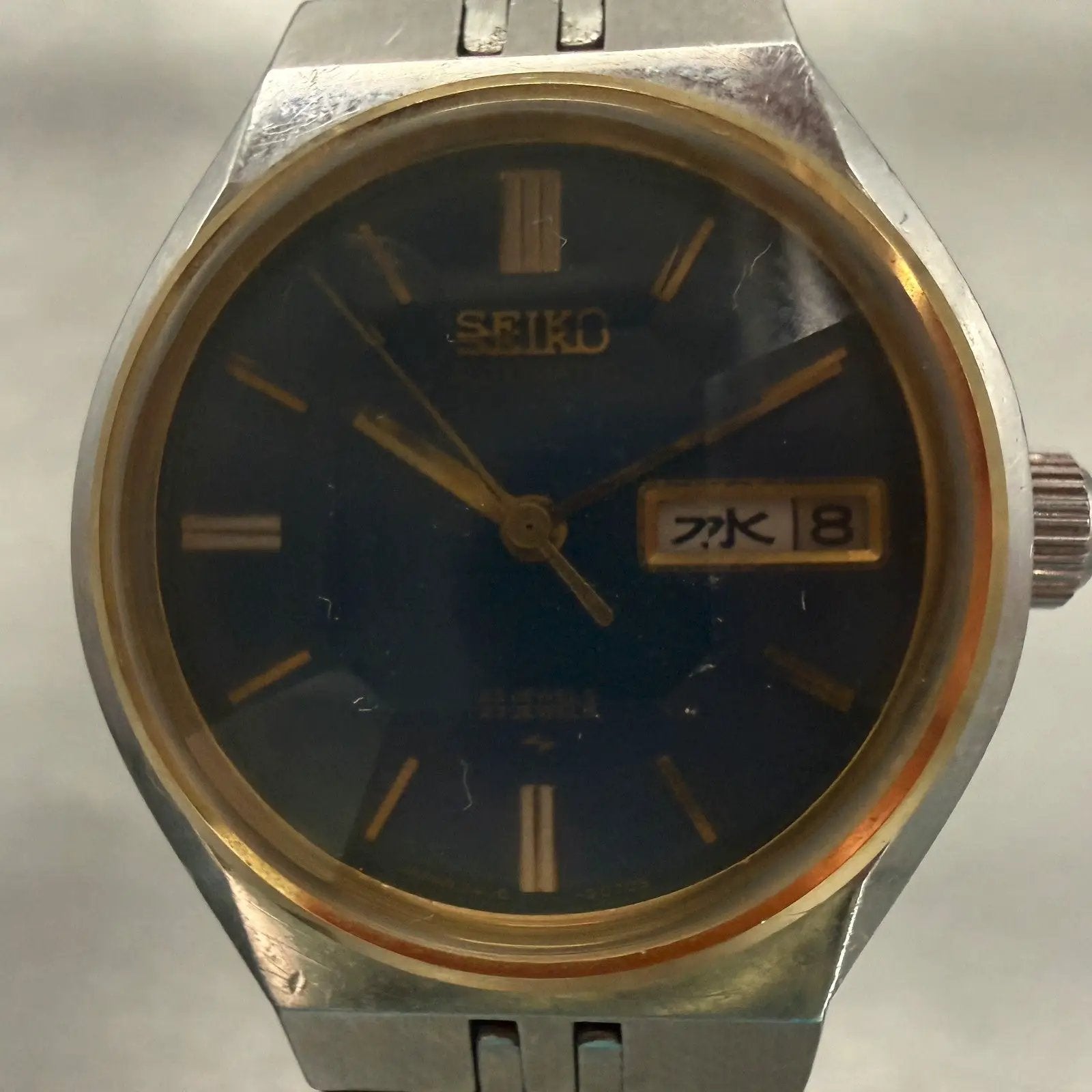 48101683