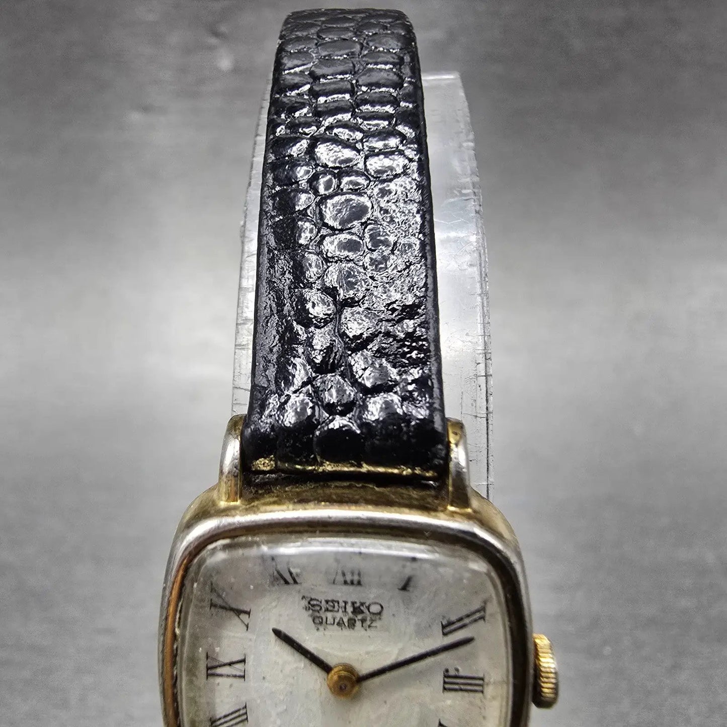 Seiko Tank Watch Women 19mm White Dial Gold Tone 5420-5020 Square New Battery4