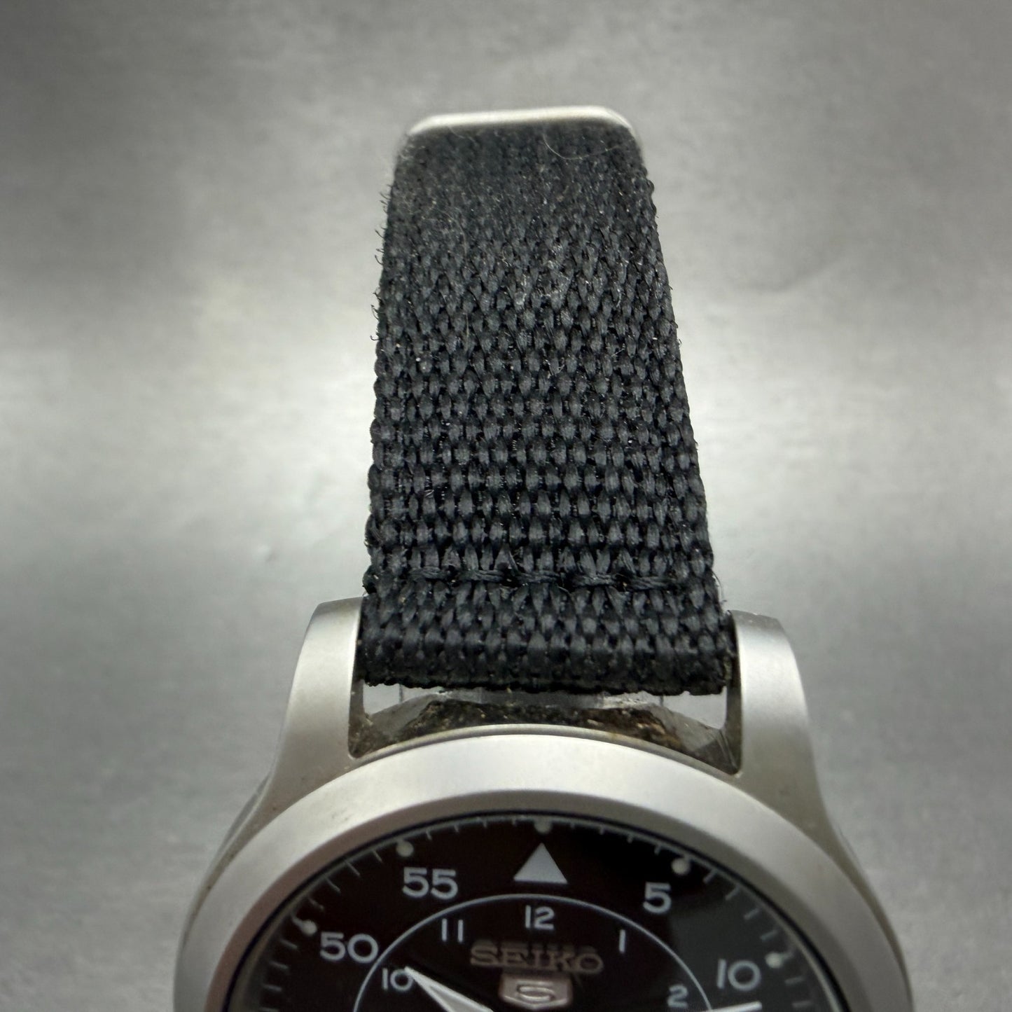 Seiko 5 Automatic Watch Men 37mm Black Dial Silver Tone Daydate SNK809 Runs4