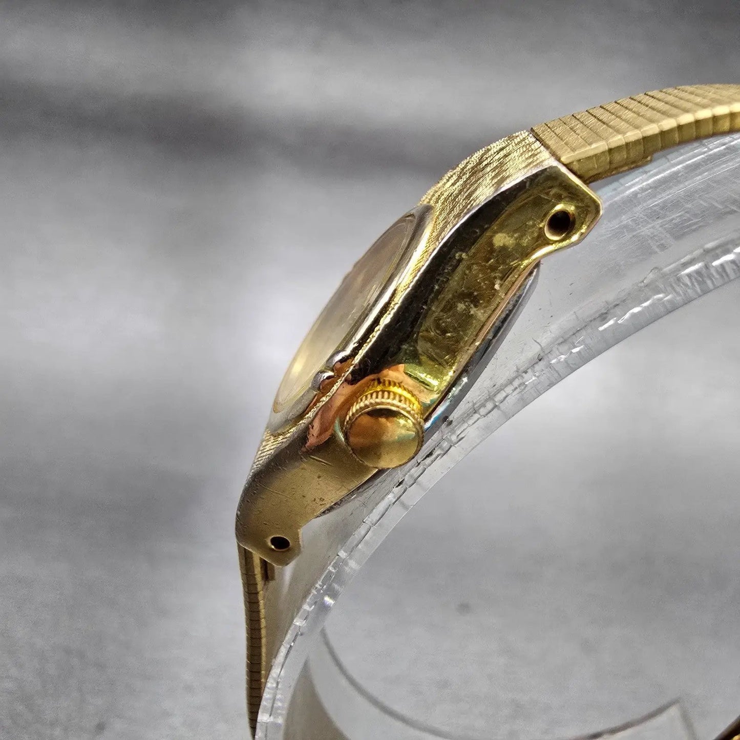 Citizen CQ Watch Women 16mm Champagne Dial Gold Tone Oval 3220-S16695 New Batt2