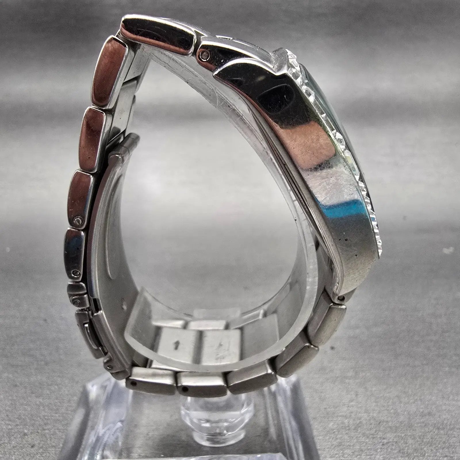Skagen Denmark Watch Women 31mm MOP Dial Silver Tone Rectangle 520SSX New Batt8