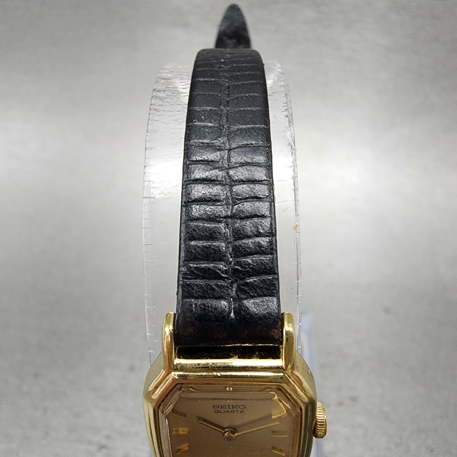 Seiko Watch Women 16mm Gold Dial Gold Tone Octagon 2C205769 New Battery4