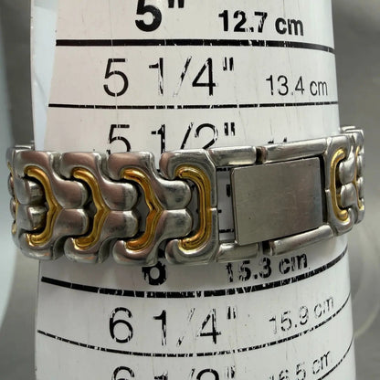 48013022