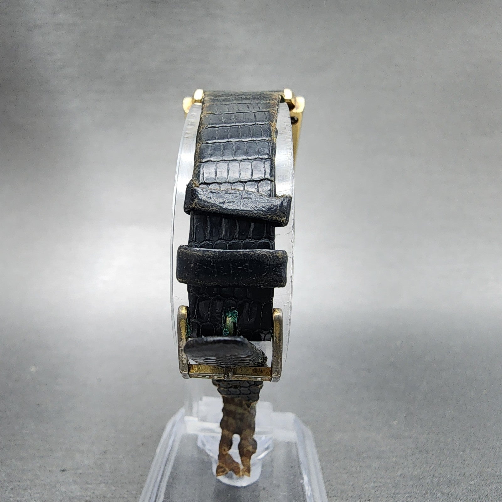 Rado Florence Tank Watch Women 24mm Black Dial Gold Tone Rectangle New Battery6