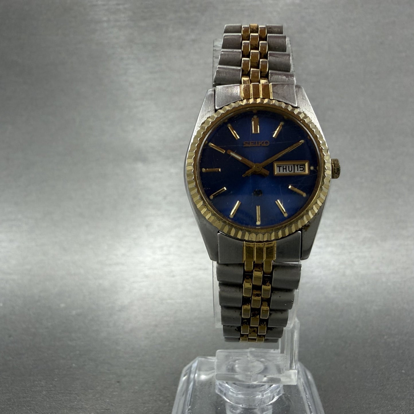 Seiko SQ Watch Women 24mm Blue Dial Two Tone Daydate 24mm Round New Battery B125