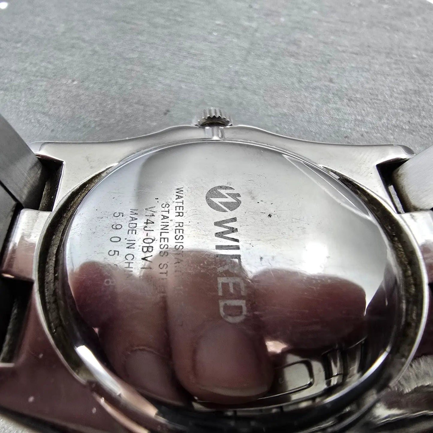 Seiko Wired Chronograph Solar Watch Men 42mm Black Dial Steel Daydate Round Runs9