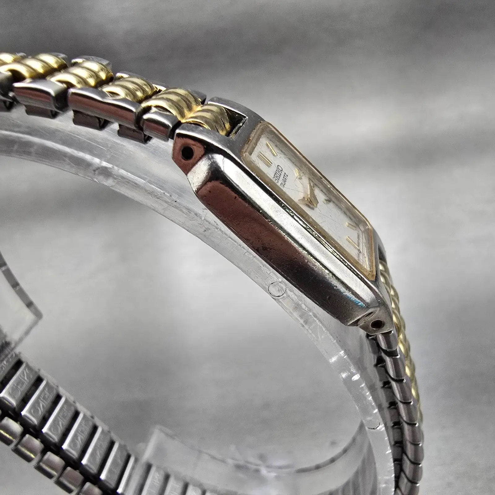 Seiko Tank Watch Women 15mm Silver Dial Two Tone Rectangle 1N00-5A99 New Battery3