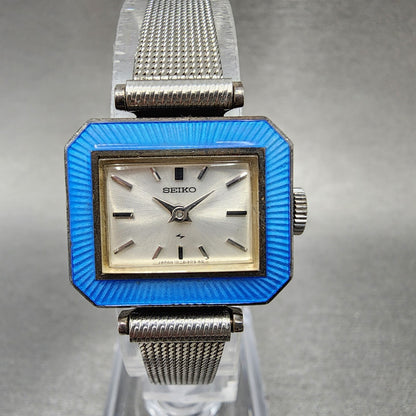 VTG Seiko Watch Women 22mm Silver Dial Blue bezel Silver Case Octagon Runs0