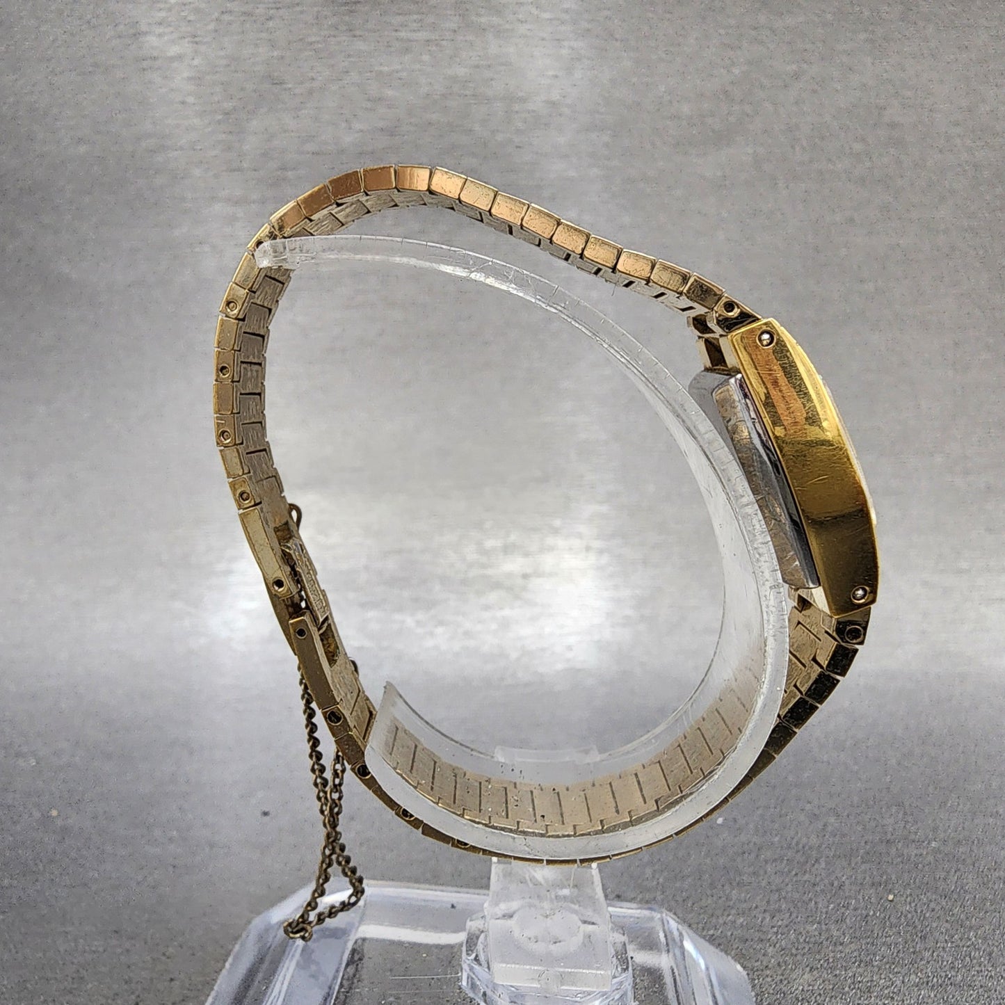 Citizen CQ Watch Women 18mm Champagne Dial Gold Tone 4830504 New Battery8