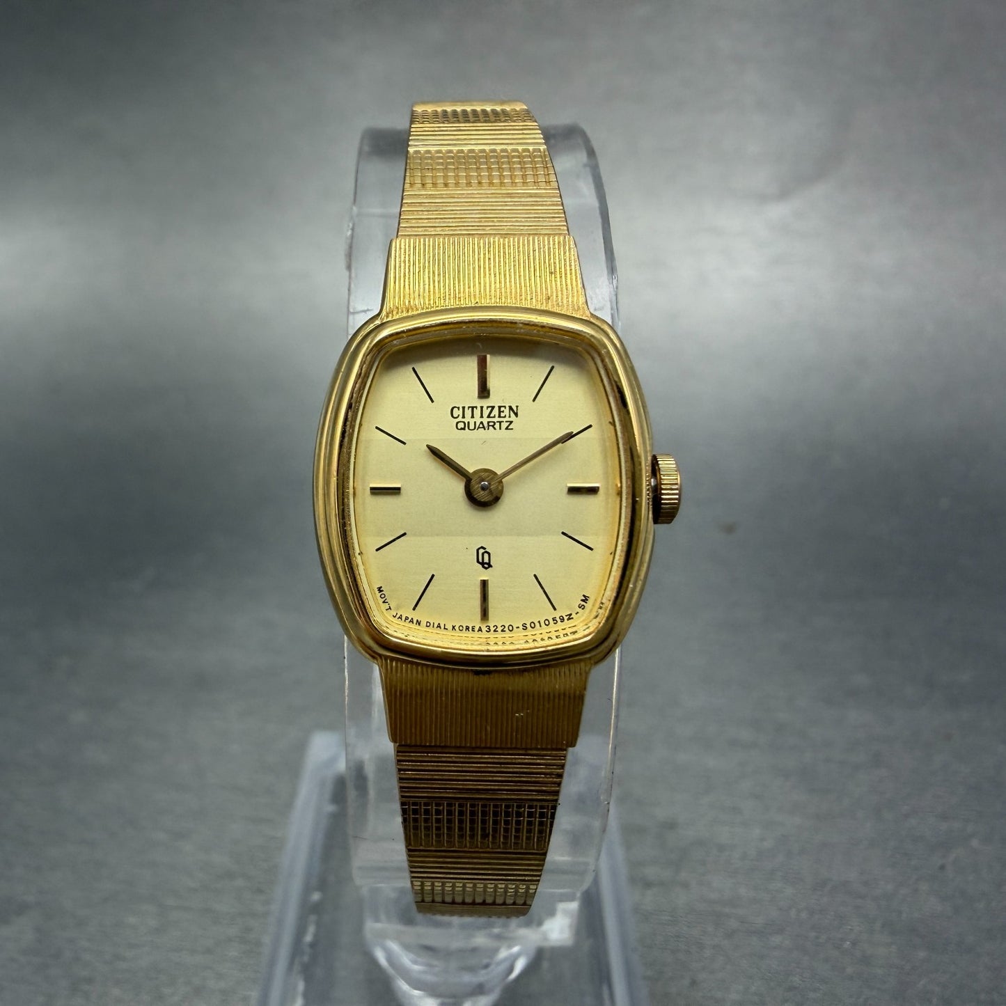 Citizen CQ Watch Women 17mm Champagne Dial Gold Tone 3220 New Battery Vintage0