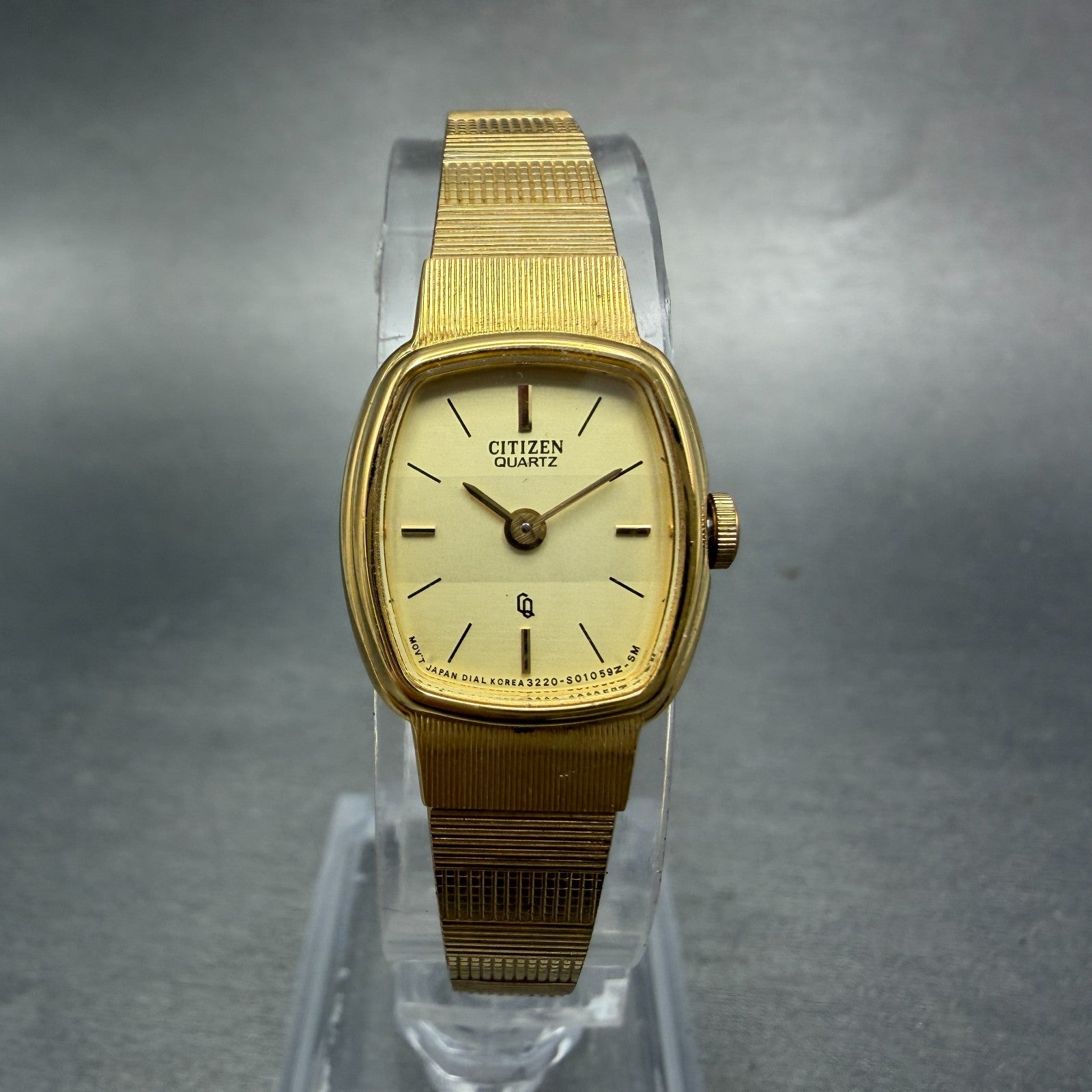 Citizen CQ Watch Women 17mm Champagne Dial Gold Tone 3220 New Battery Vintage0