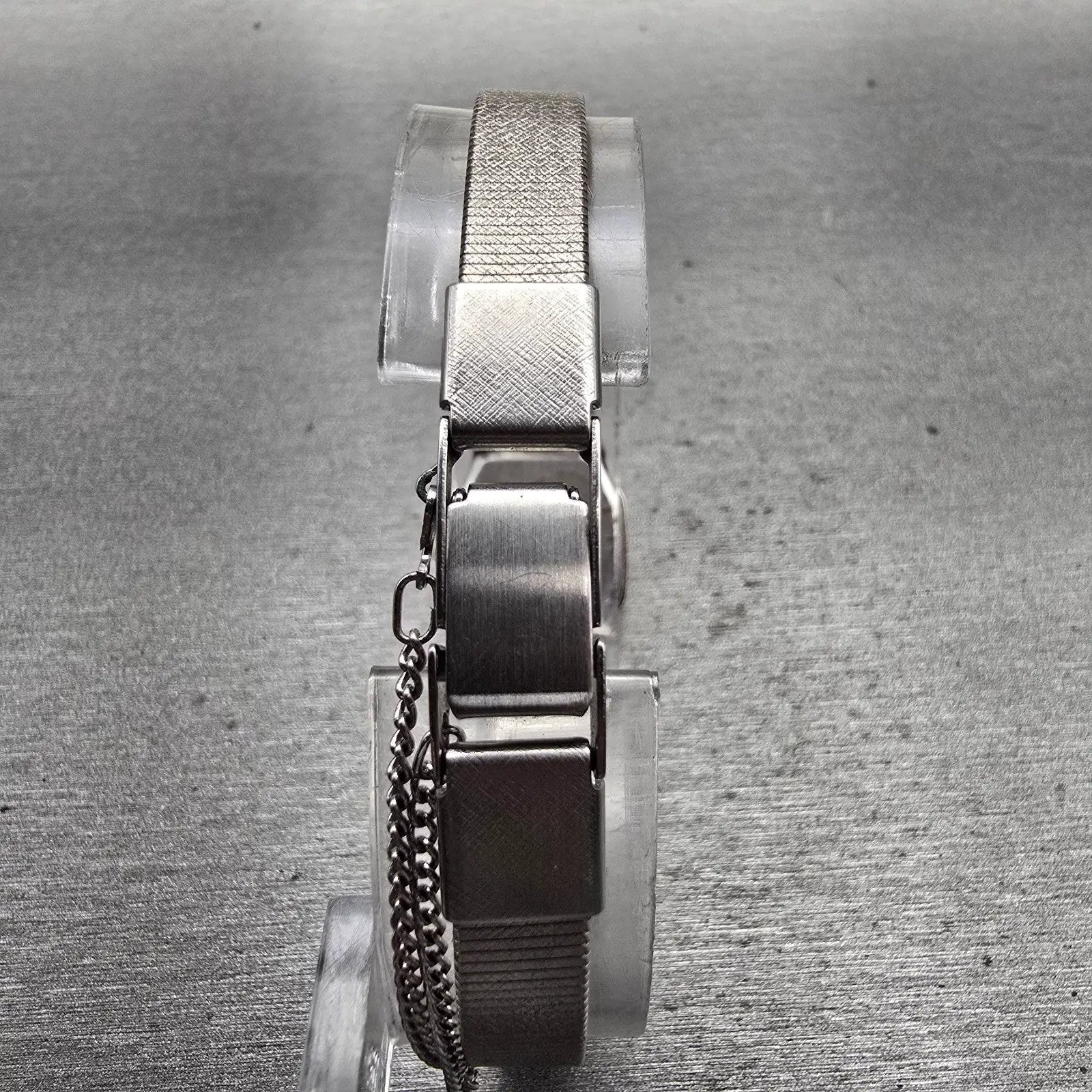 Seiko Watch Women 17mm Silver Dial Silver Tone Octagon 2C21-5409 New Battery VTG7