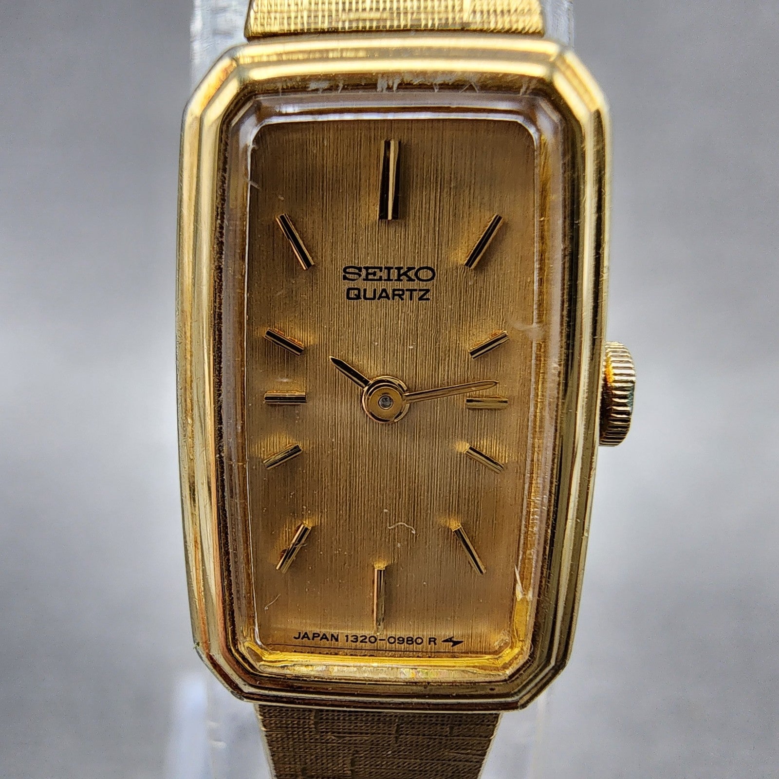 Seiko Tank Watch Women 14mm Champagne Dial Gold Tone 13205770 New Battery1