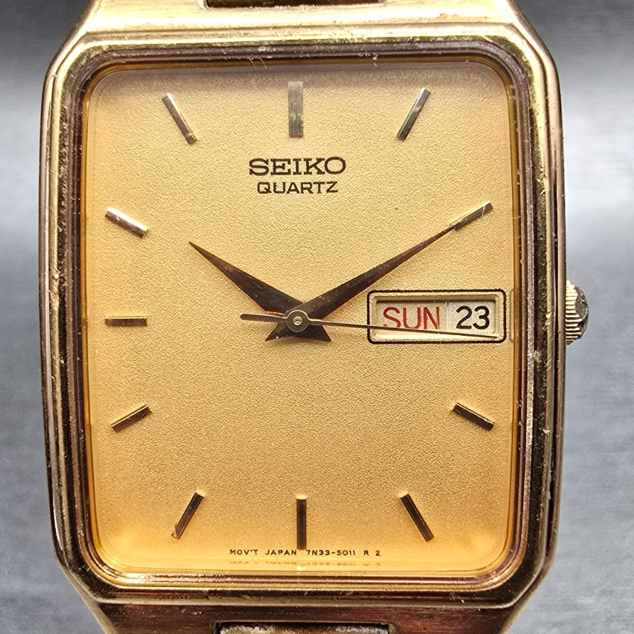 Seiko Watch Men 28mm Gold Dial Gold Tone Daydate Rectangle 7N33-5028 New Batt JP1