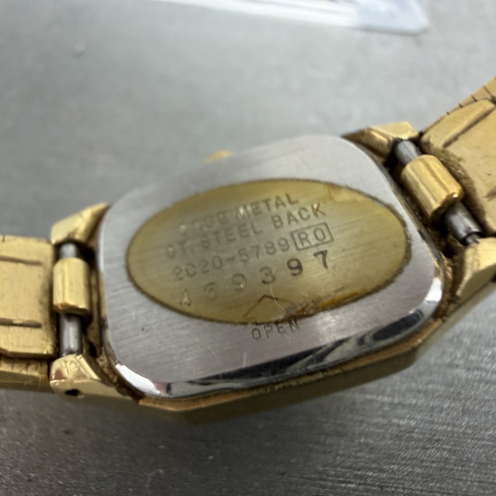 Seiko Watch Women 17mm Brown Dial Gold Tone Rectangle 2C205789 New Battery9