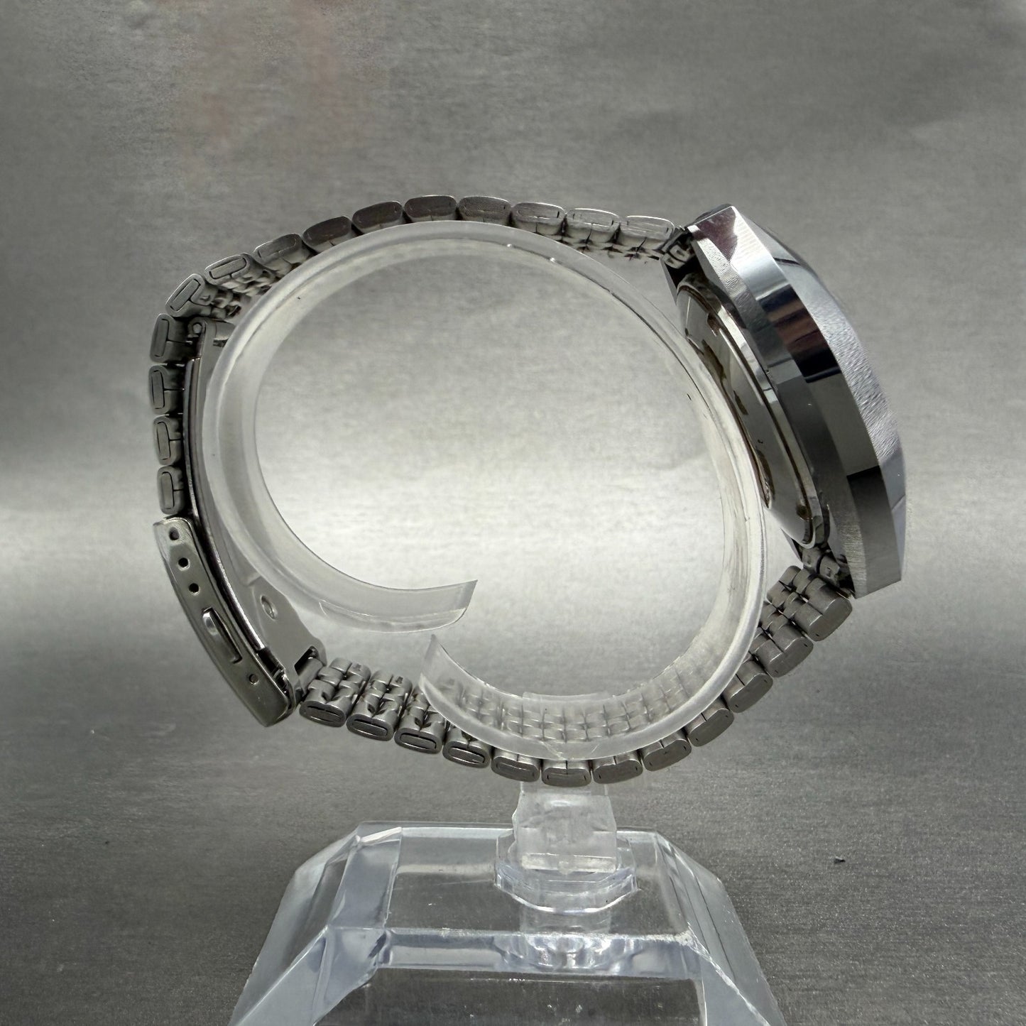 Rado Balboa V Watch Men 36mm Silver Dial Silver Tone Oval Date Automatic Runs9