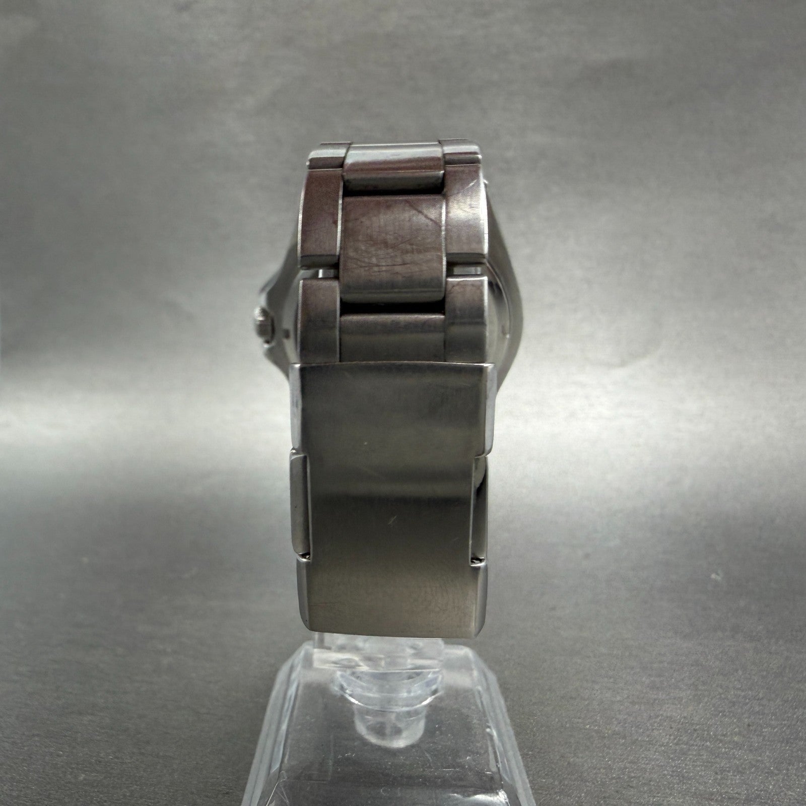 Technos Dive Watch Men 41mm Black Dial Silver Tone Round TAM629 New Battery A7