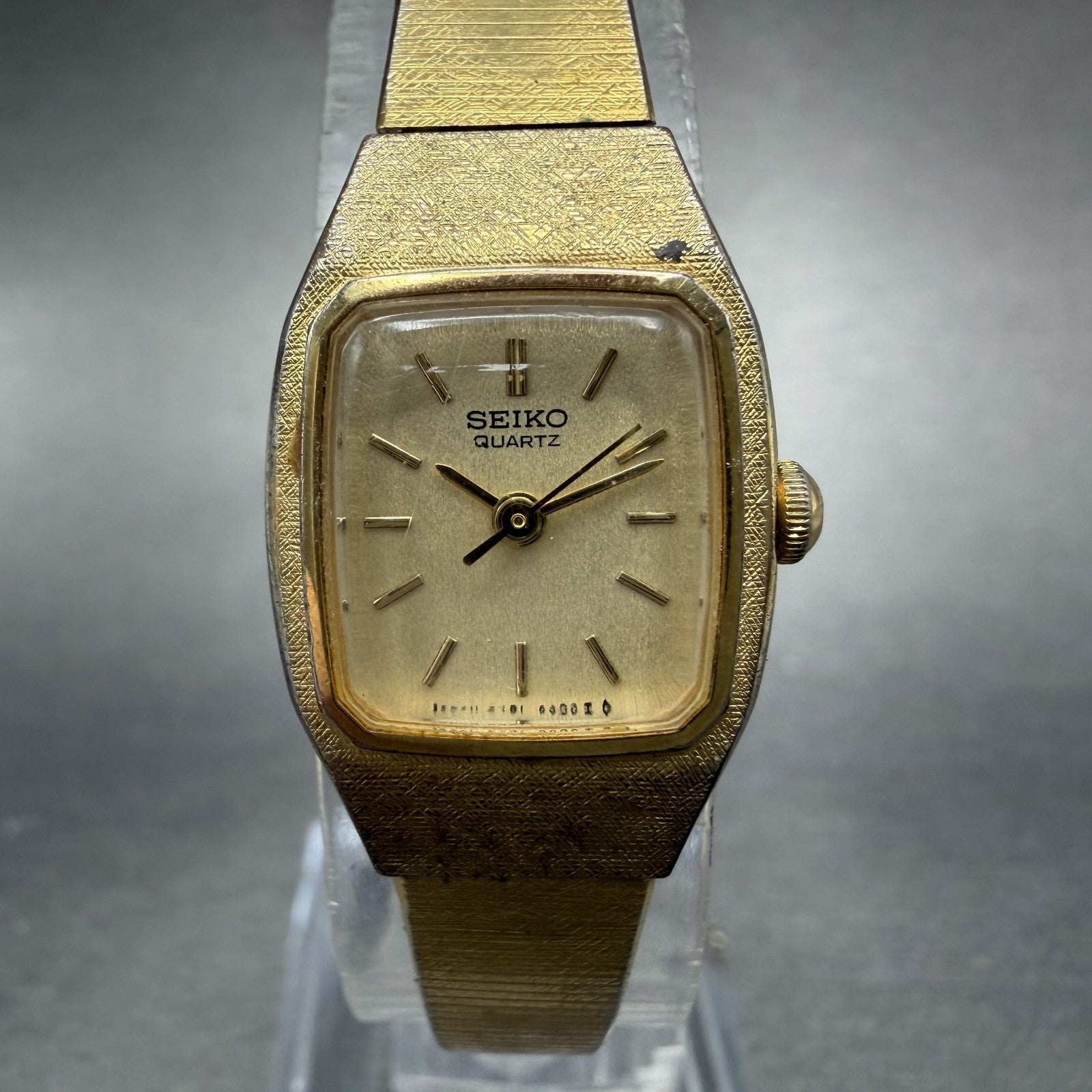 Seiko Watch Women 17mm Champgne Dial Gold Tone Rectangle 5421-5029 New Battery O0