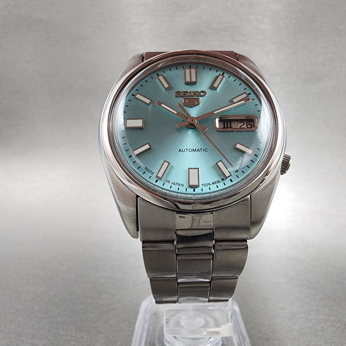 Seiko 5 Automatic Watch Men 37mm Ice Blue Dial Steel Daydate 70098211 Runs5