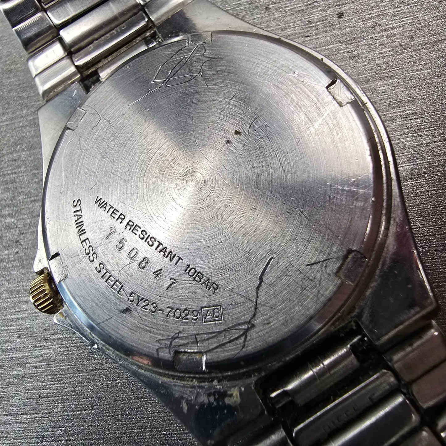 Seiko SQ Watch Men 36mm Silver Dial Silver Tone Daydate Round 5Y23-7029 New Batt12