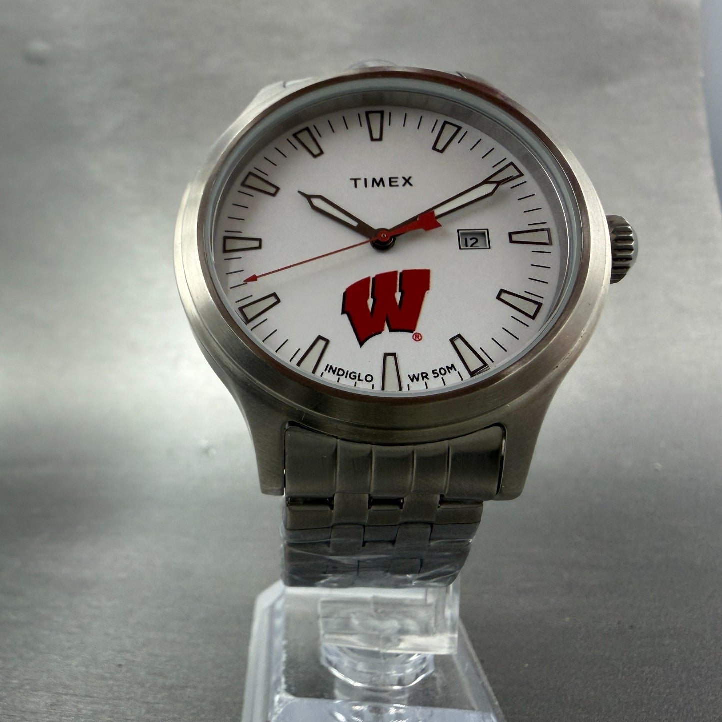 Timex Wisconsin Badgers Watch Men 43mm White Dial Silver Tone Date New Battery5