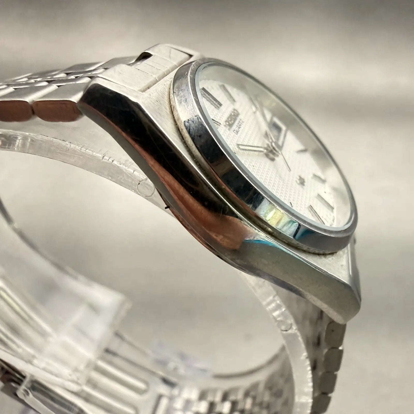 Seiko SQ Watch Women 23mm Silver Dial Silver Daydate Round 2A23-0029 New Battery3