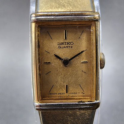 Seiko Tank Watch Women 12mm Champagne Dial Gold Tone 2e205400 New Battery1